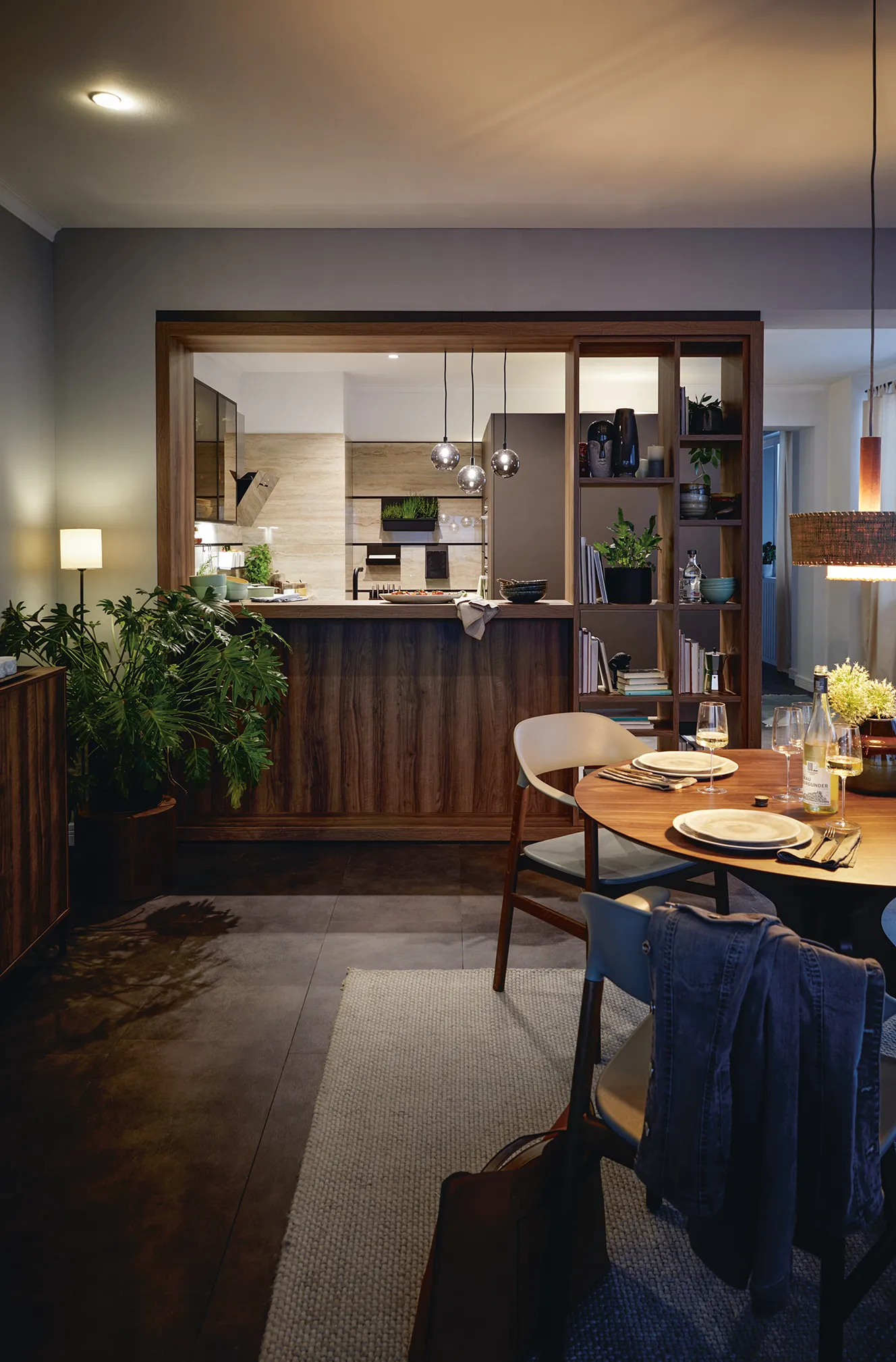 ARP-L490P_Esszimmer_2022.webp